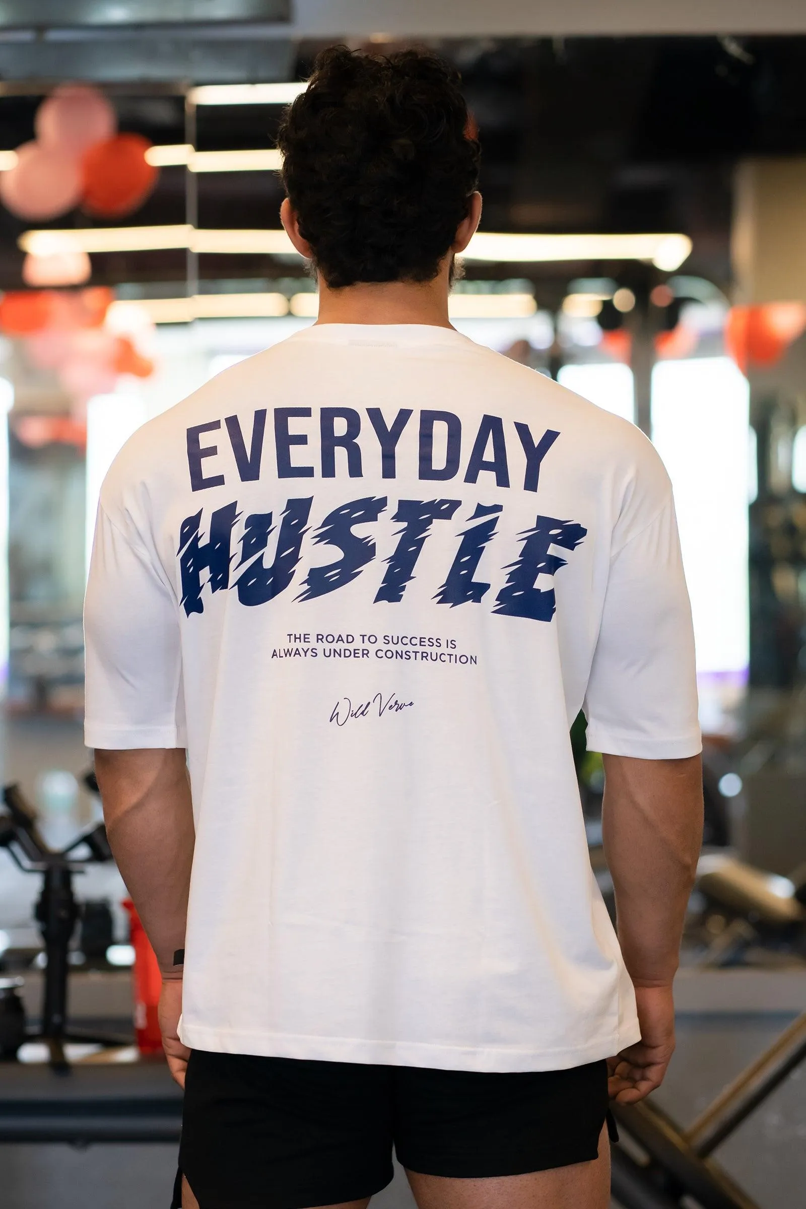 EVERYDAY HUSTLE OVERSIZED T-SHIRT (WHITE)