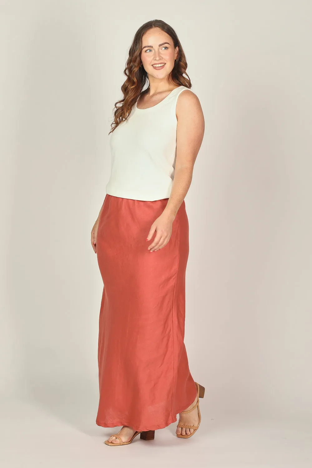 Katie Linen Bias Cut Skirt in Desert Rose